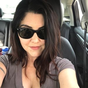 Meet your Posher, Christina